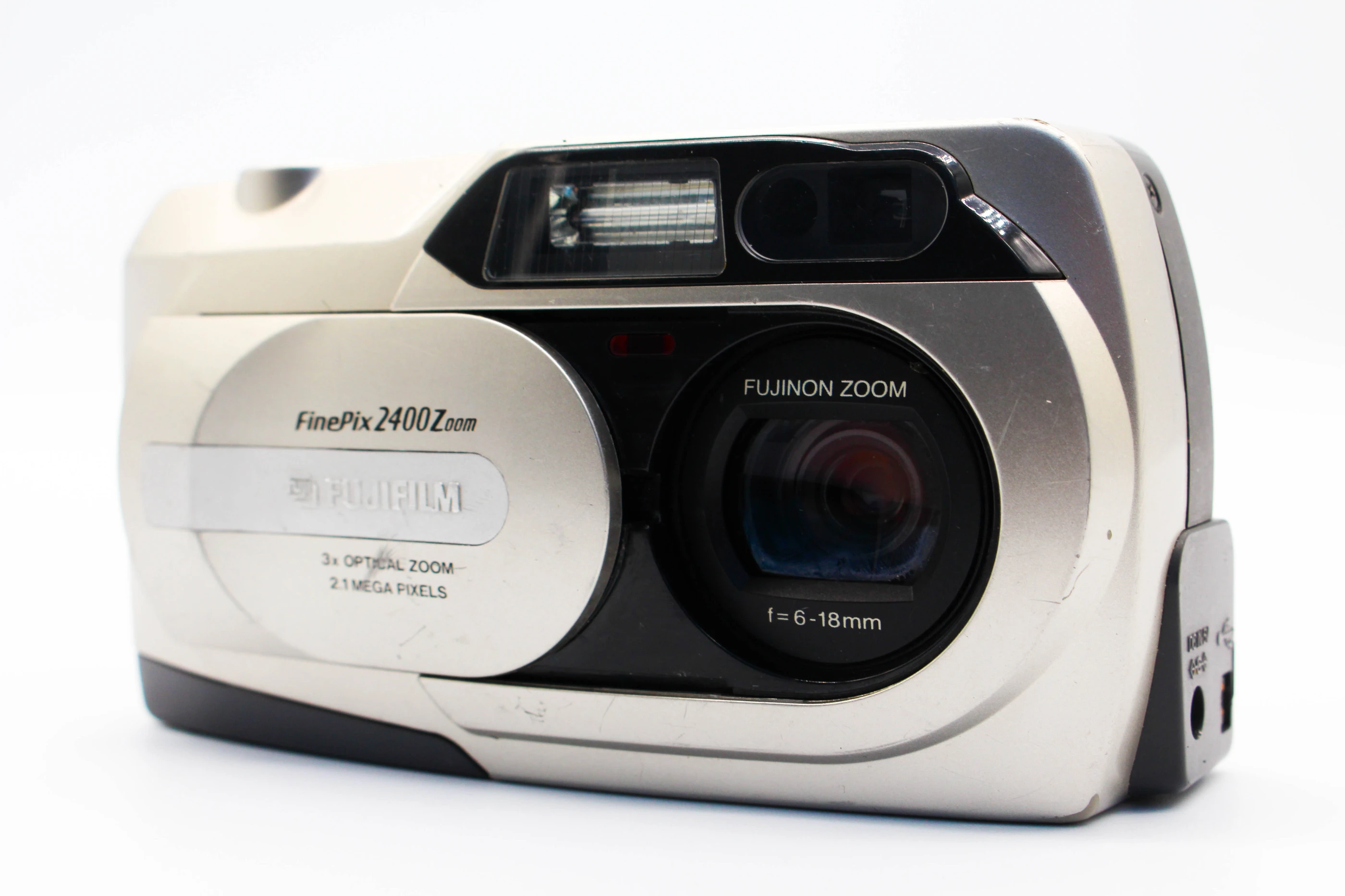 Used Fujifilm FinePix 2400 Zoom | SDS