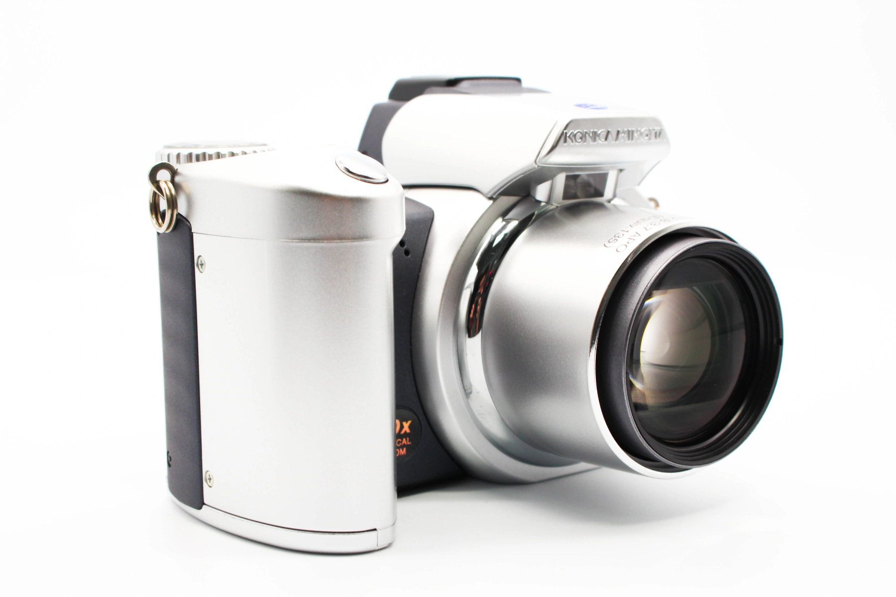 Konica Minolta Dimage Z2 view 2 | SDS
