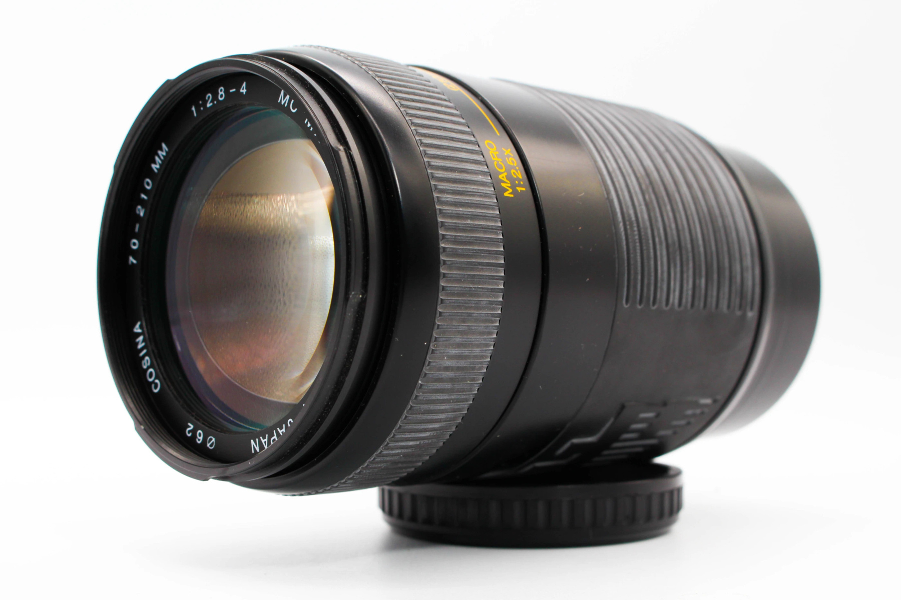 Cosina 70-210mm f/2.8-4 - EF Mount view 1 | SDS