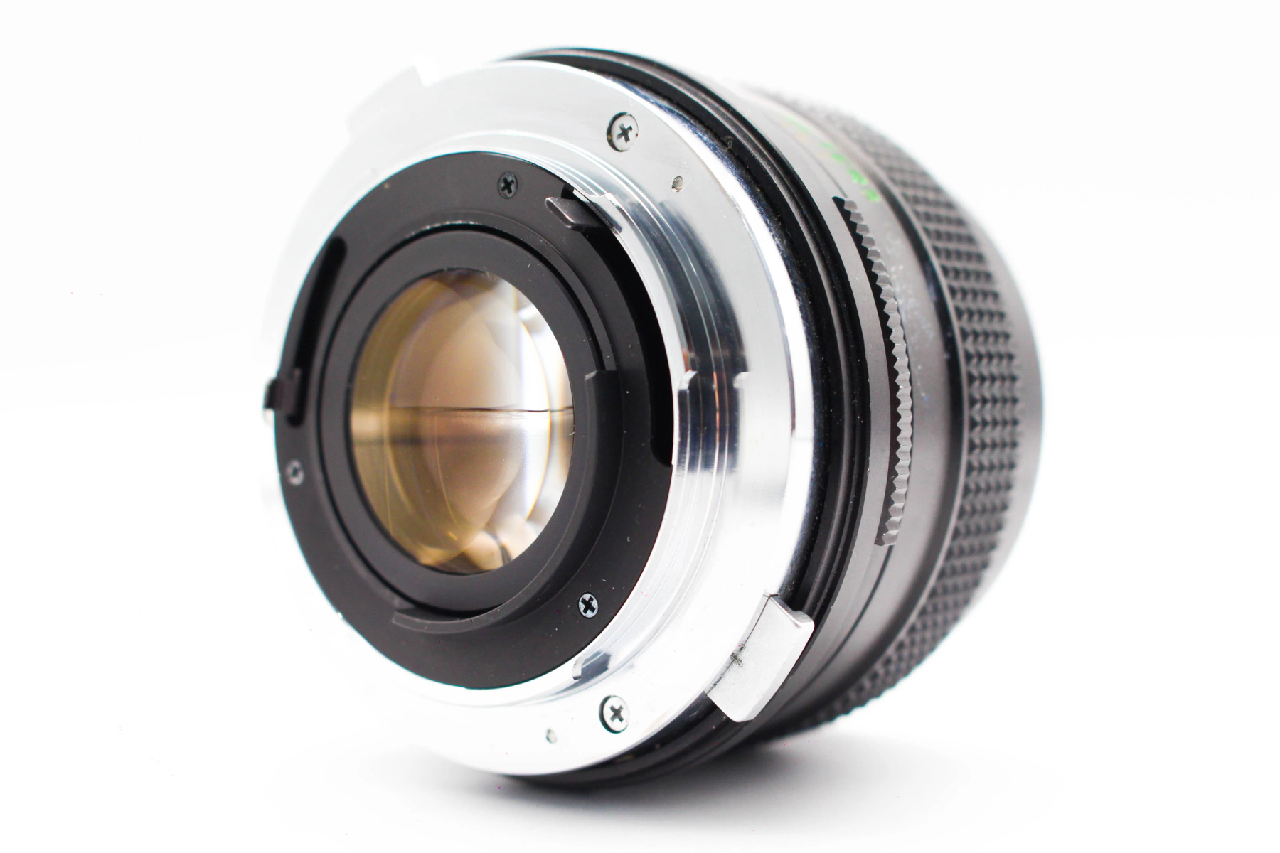 Vivitar 28mm f/2 MC - Olympus OM Mount view 3 | SDS