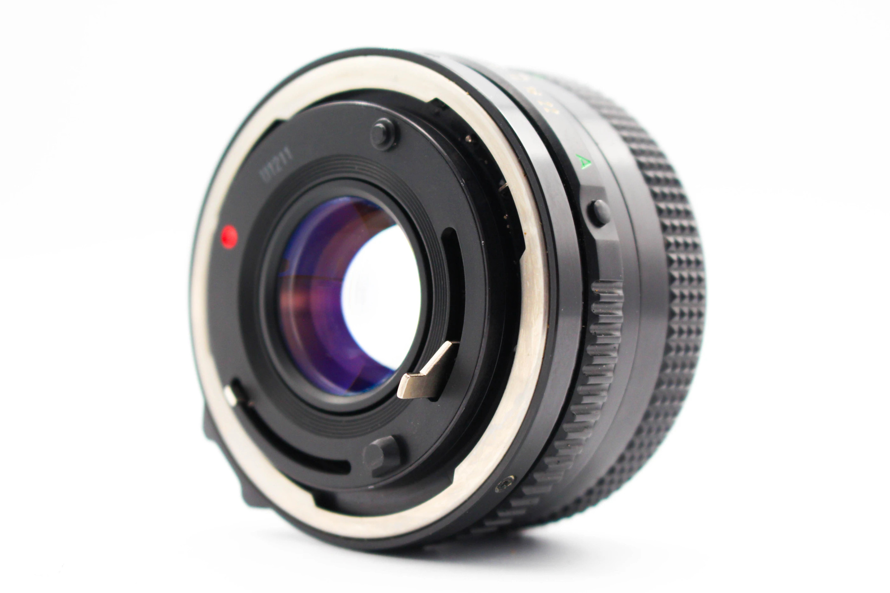 Canon FD 50mm f/1.8 - Canon FD Mount view 3 | SDS