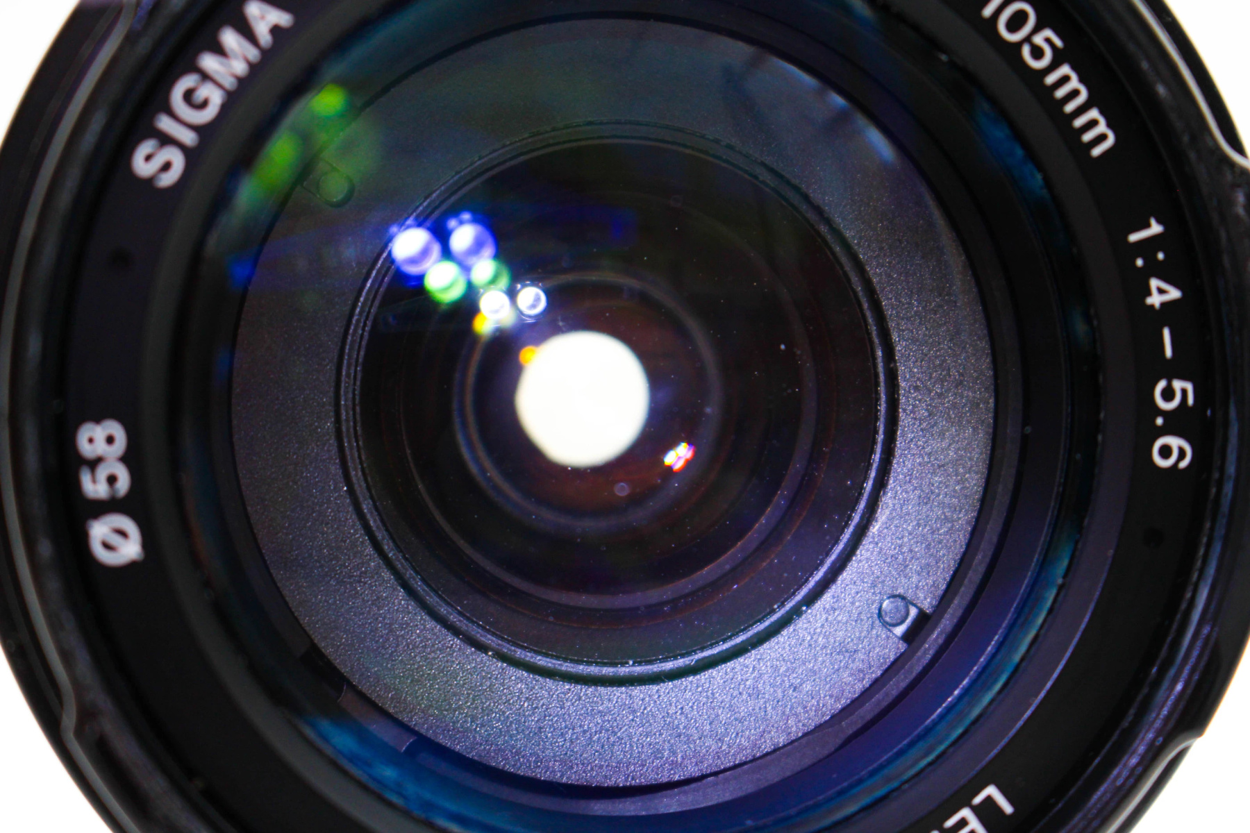 Sigma UC Zoom 28-105mm f/4-5.6 - Nikon F Mount view 6 | SDS