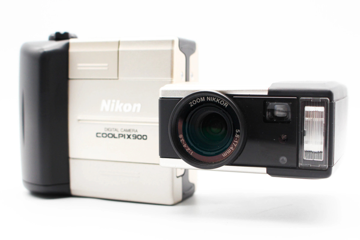 Nikon Coolpix 900 | SDS