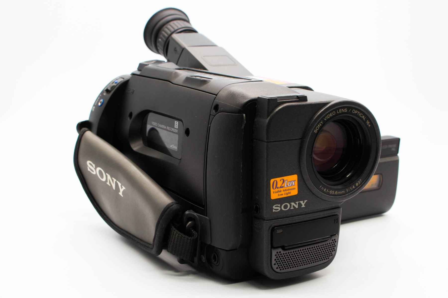 Sony CCD-TRV15 view 2 | SDS
