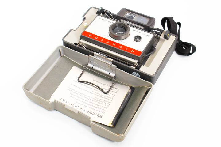 Polaroid 104 | SDS