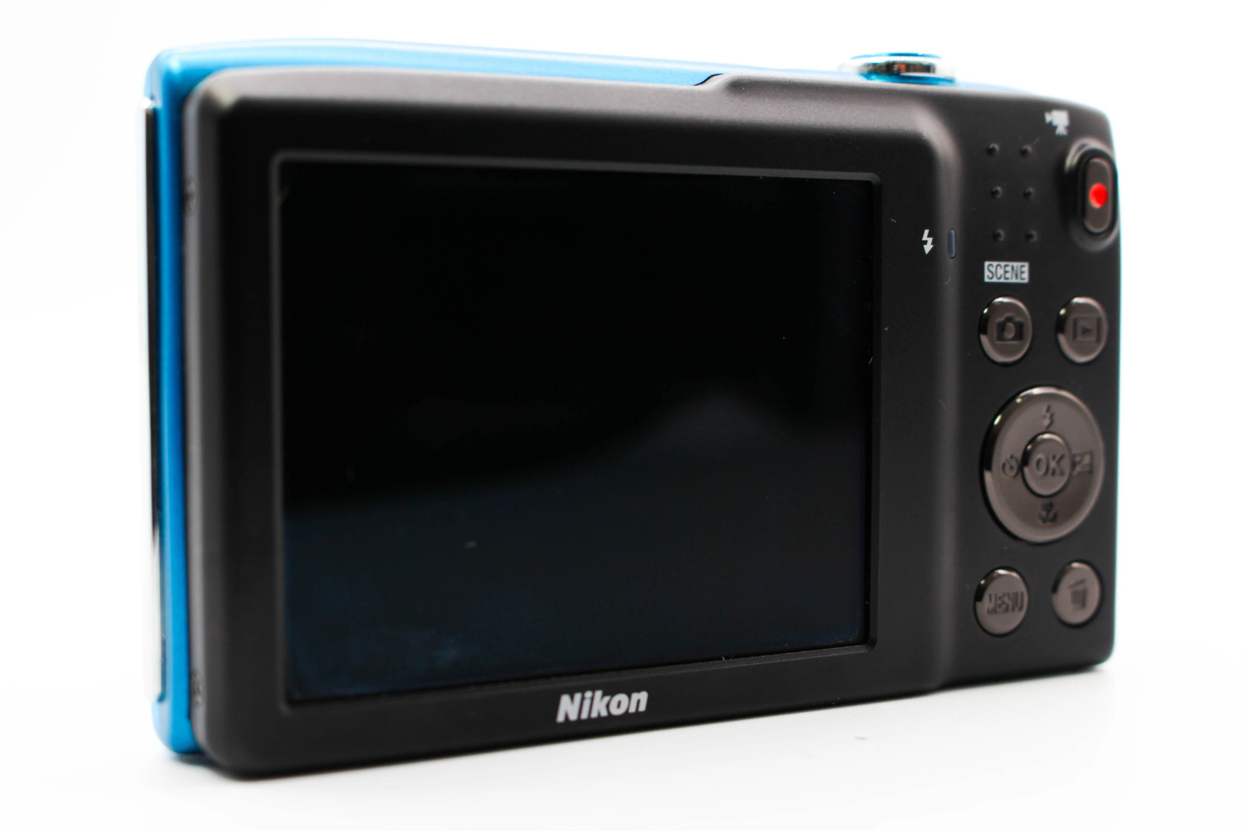 Nikon Coolpix S3300 view 2 | SDS